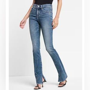 Mid Rise Medium Wash Skyscraper Jeans 0